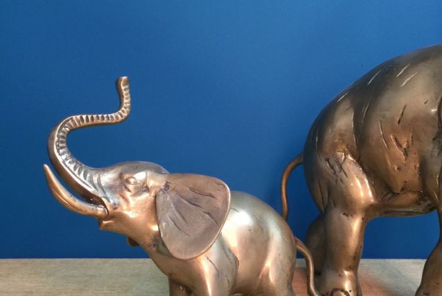 Éléphant en laiton 