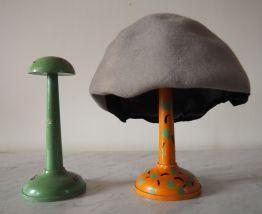 Lot de 2 porte-chapeau en bois peint