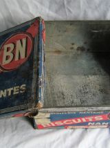 Boite fer Biscuiterie Nantaise BN vintage P cossé A Lotz and