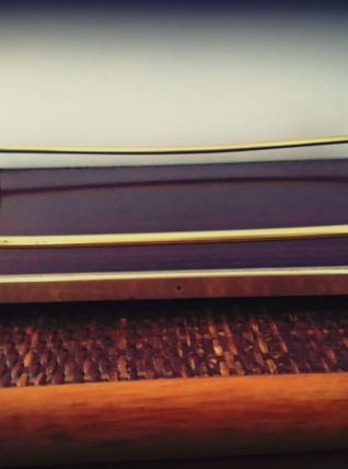Plateau formica et chrome doré