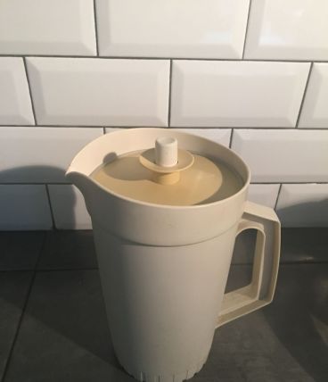 Pot à eau Tupperware vintage