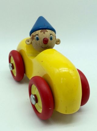 Voiture en bois et sa figurine Oui Oui
