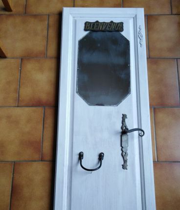 vestiaire avec miroir (porte recylée)