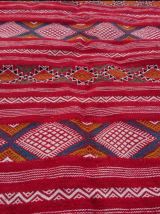 Tapis rouge berbère fait à la main 