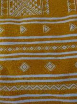Tapis jaune et blanc en pure laine 105cm*60cm