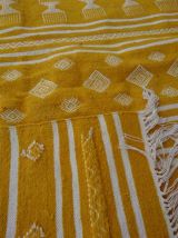 Tapis jaune fait main 140cm*90cm