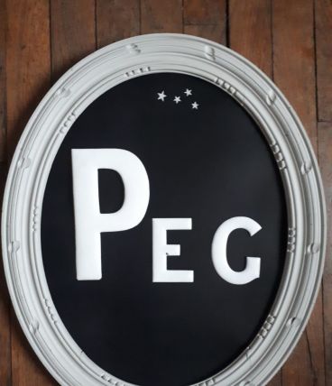 Lettres émaillées anciennes