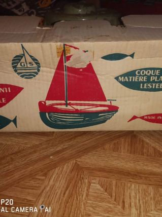 Ancien jouet  chalutier (bateaux) 