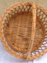 Panier en rotin vintage
