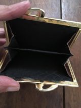 Ancien porte monnaie à soufflets en cuir marron façon croco.