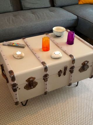 malle cintrée : relookée table basse ou pied de lit
