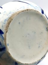 Vase en céramique bleu et blanc