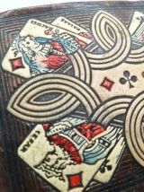 Ancienne boîte pour jeu de cartes