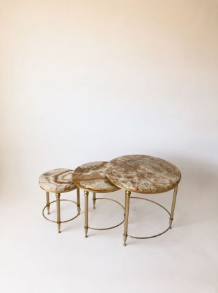 Tables gigognes marbre et laiton