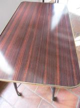 table d'appoint formica à roulettes