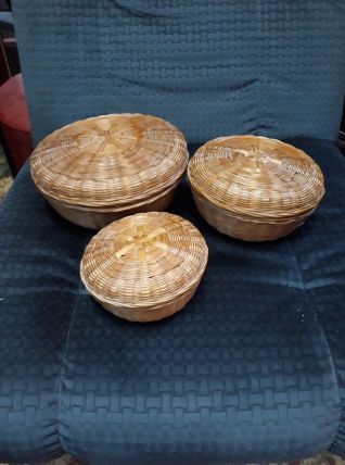 Trio de boîtes  vintage en rotin