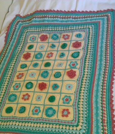 Plaid  coton  crochet fleurs fait main