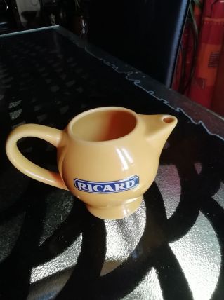 petit pichet à eau monodose Ricard