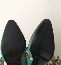 Escarpins type mules vintage en daim vert