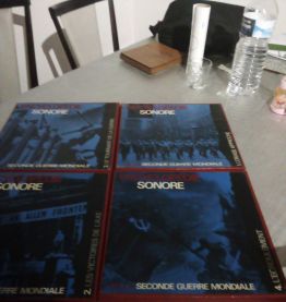 Encyclopédie sonores sur la deuxiéme guerre mondiale signé j