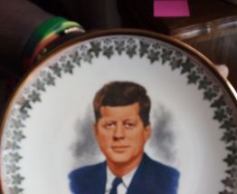 Assiéttes de robert et john kennedy dorée a l'or 22 carats