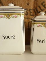 Série de 5 pots à épices en faïence, numéroté