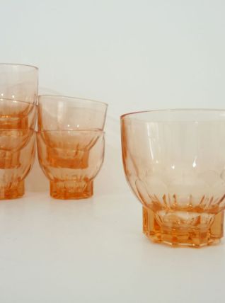 Lot de 6 verres anciens, verre pressé rose, apéritif digesti