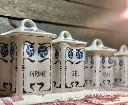 Pots à épices en faïence, année 40'
