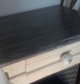 Table de chevet