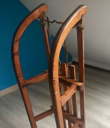 Luge en bois vintage