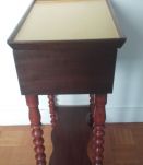 Table d'appoint 