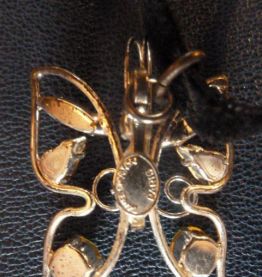 Pendentif "papillon" en métal et cristal, Daniel Swarovski
