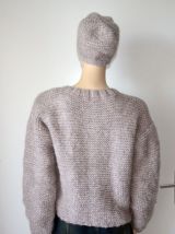 Pull femme oversize beige fait main taille 38/42 avec bonnet