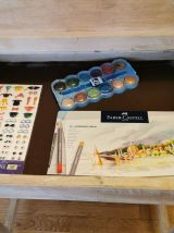 Bureau d'écolier patiné 