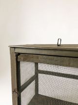 Garde manger ancien en bois