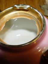 Théière  en porcelaine rose et or FRUGIER