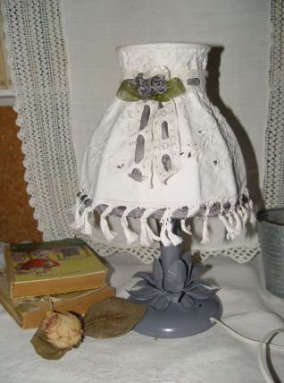 Petite lampe  à poser SHABBY
