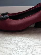 1980 chaussures ballerines à talon daim bordeaux vernis noir