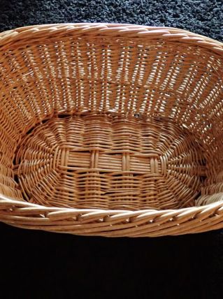 Grand panier en osier ancien