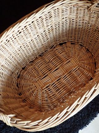 Grand panier en osier ancien