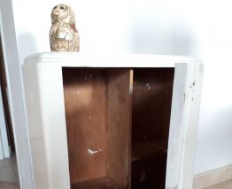 Ancienne armoire à Pharmacie