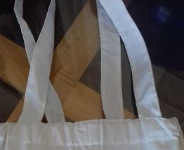 2 shorts à bretelles