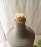 Bouteille ancienne en grès flammé artisanal