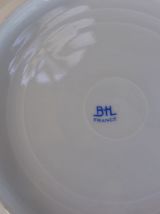 8 assiettes en porcelaine modele pivoines, art deco