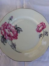 8 assiettes en porcelaine modele pivoines, art deco