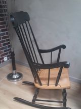 Rocking-chair brun et bois naturel 1970. Style scandinave. A