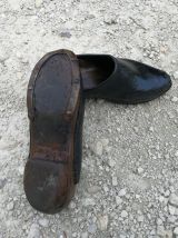 Ancienne paire de sabots Vernis 