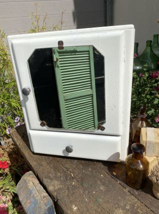 Armoire à pharmacie vintage en bois