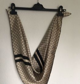 Foulard gucci
