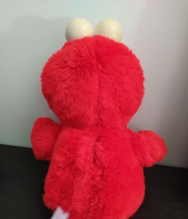 Elmo chatouille moi